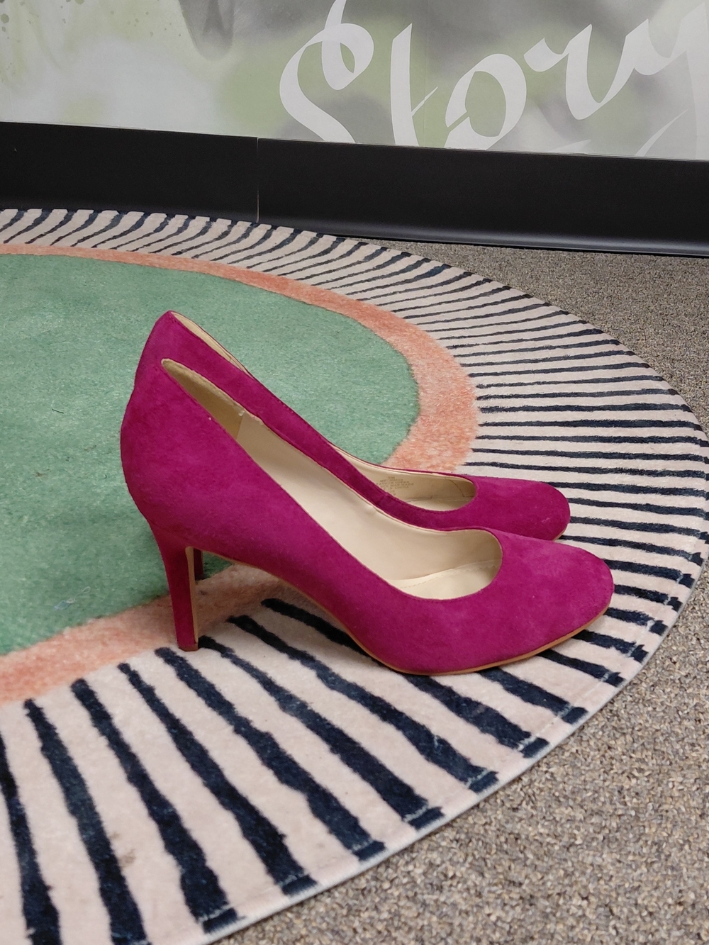 NWT Marc Fisher Women's Fuchsia Suede High Heel Pumps